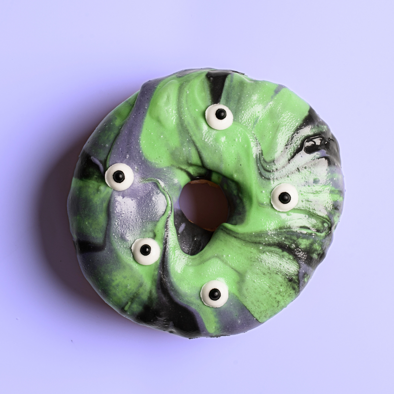 Load image into Gallery viewer, THE SNACK BEFORE THE SCREAM - HALLOWEEN BOX
